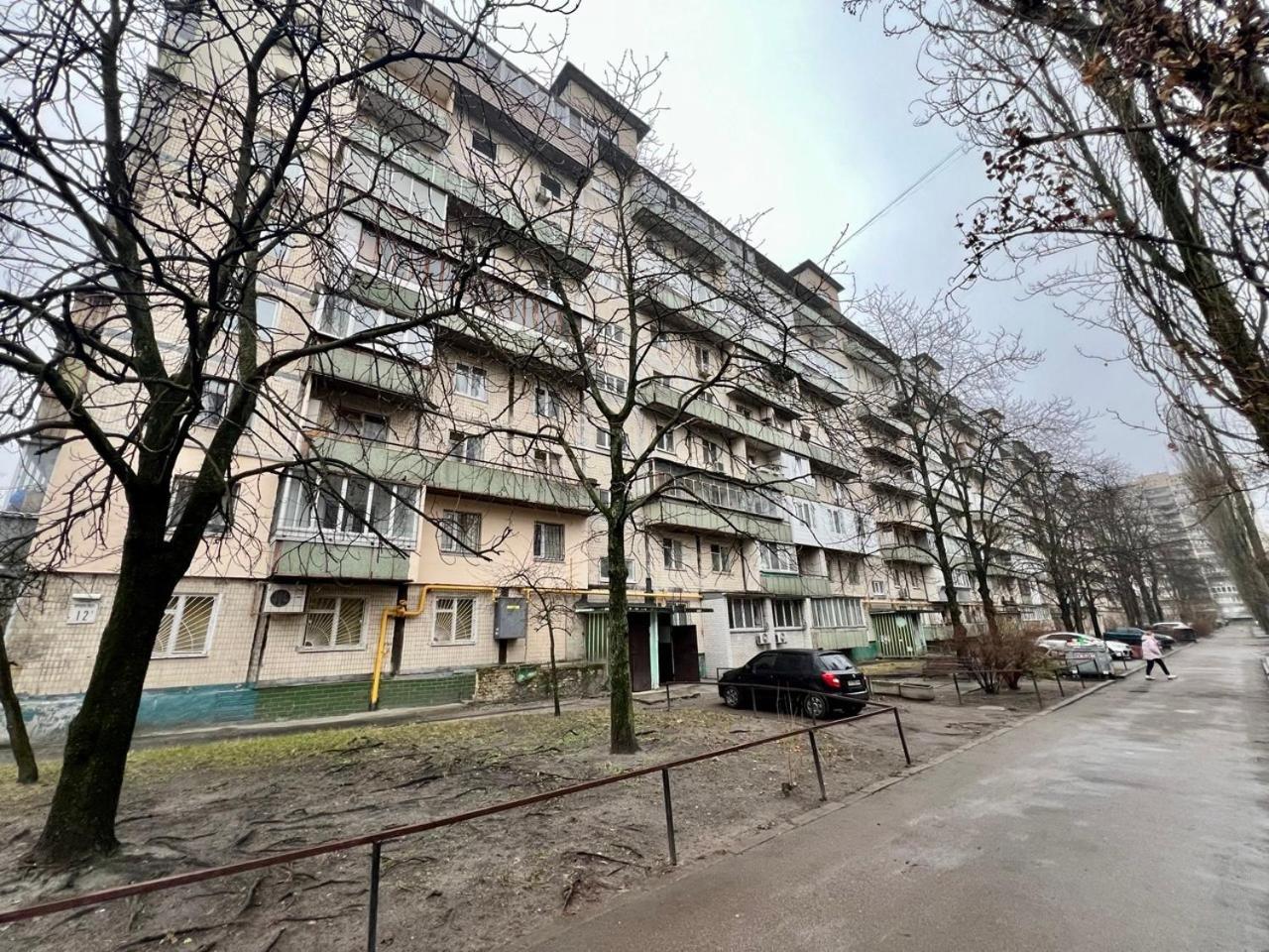 Квартира Эконом-Класса Возле Метро Левобережная Kyiv Exterior photo